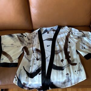 Simply Silk Abstract Print Short Kimono L